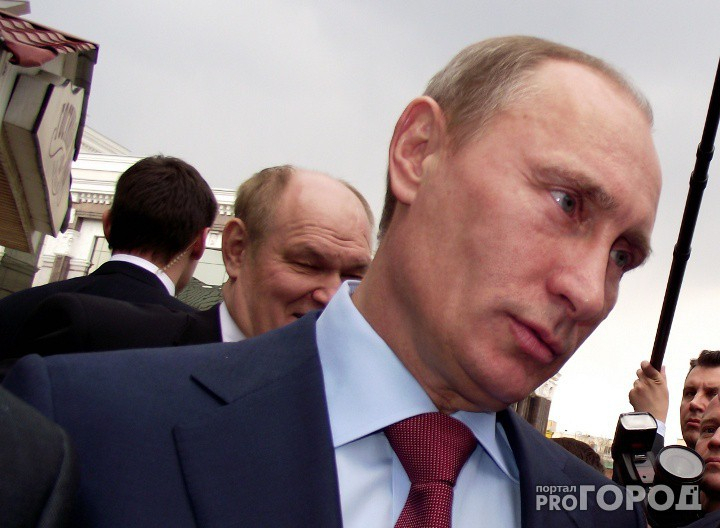 Владимир Путин отказался отвечать на вопрос об участии в выборах