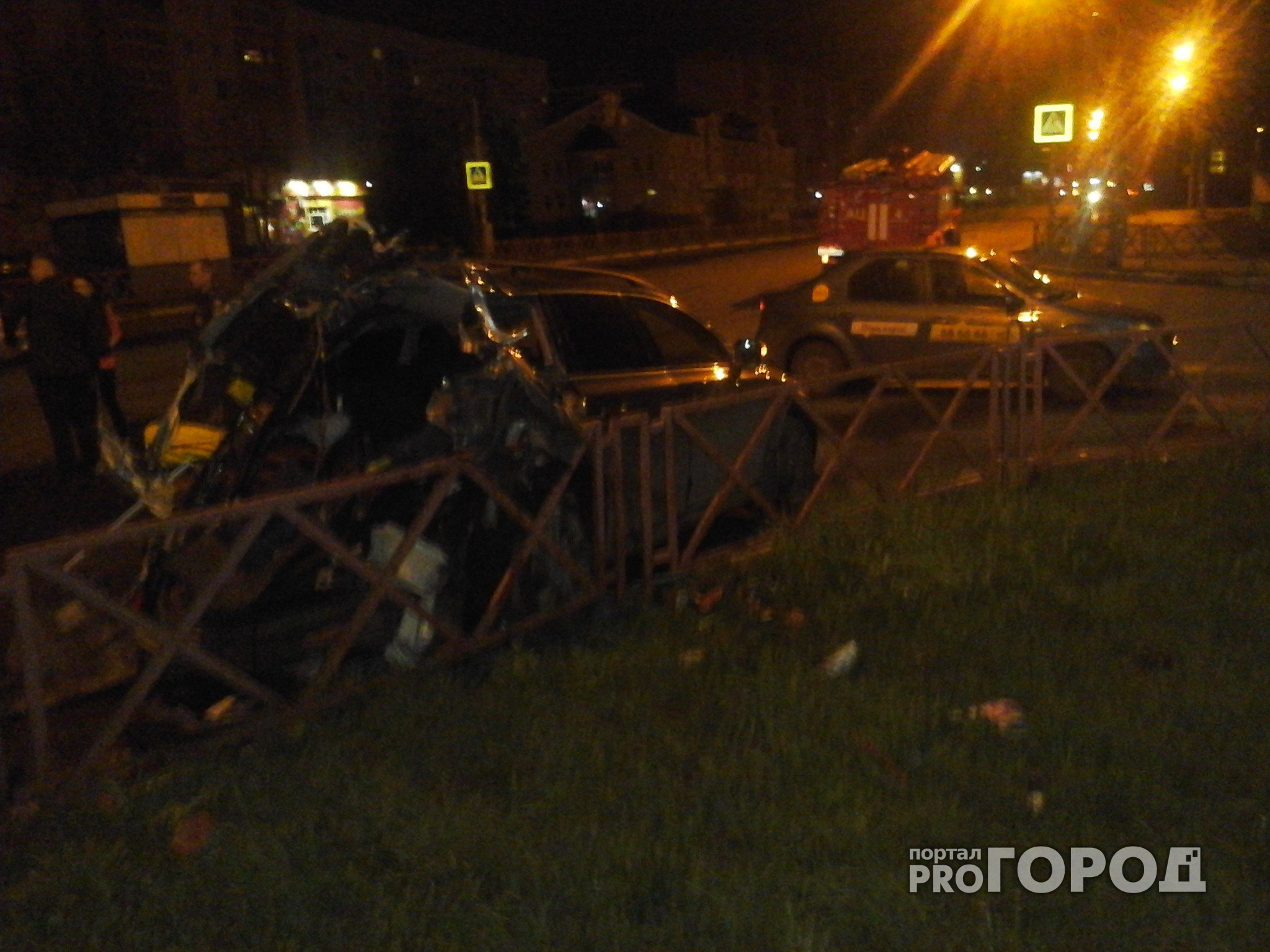После ДТП с «Вольво» ярославский пожарный вывалился из кабины (фото)