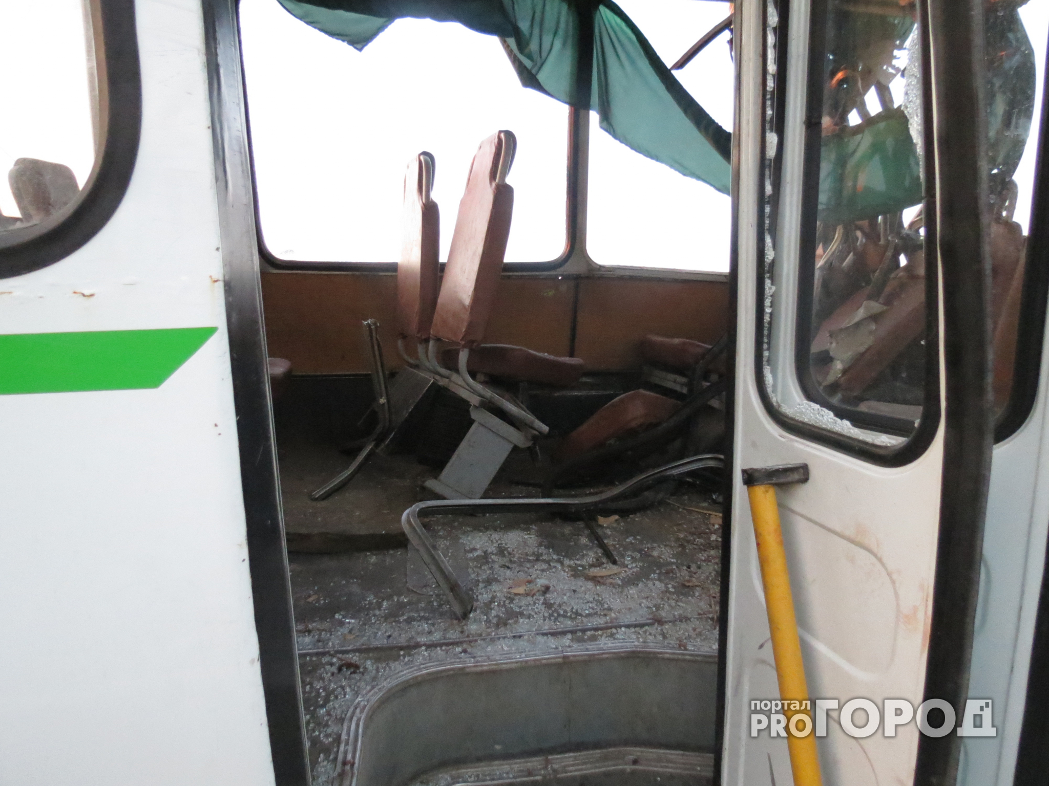 В Ярославле при столкновении автобуса и легковушки пострадали люди