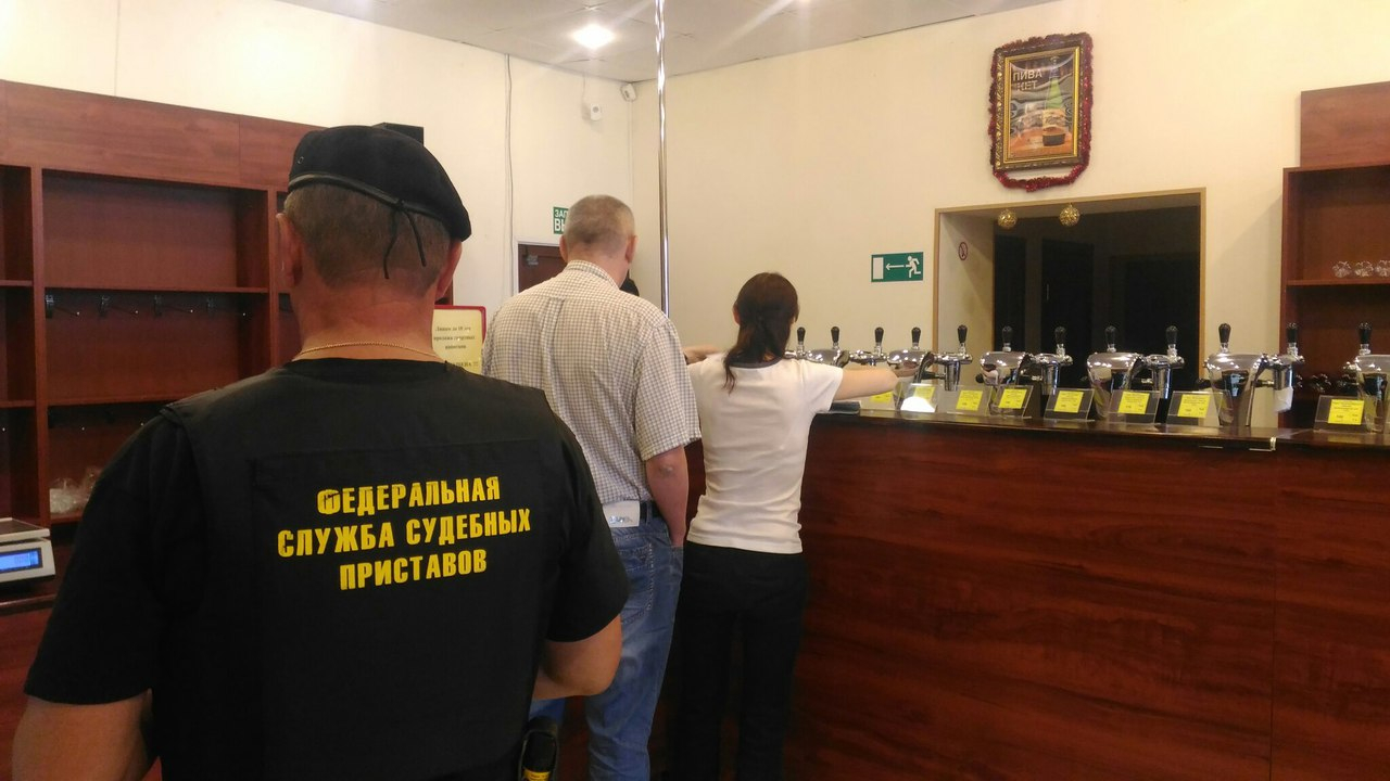 Ярославские приставы арестовали пивное оборудование одного из магазинов