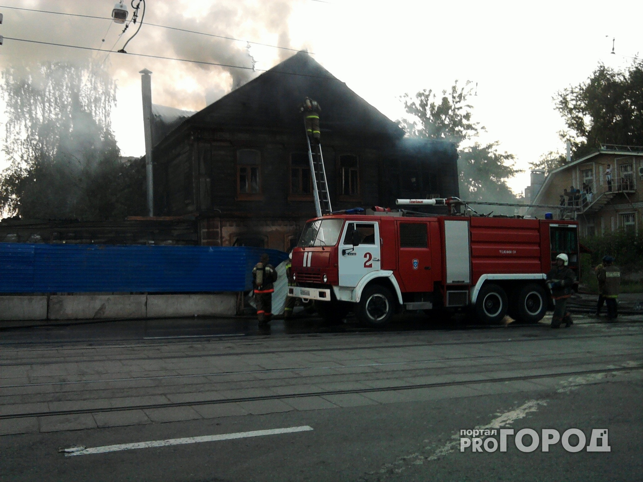 В Ярославской области ночной пожар уничтожил дачу