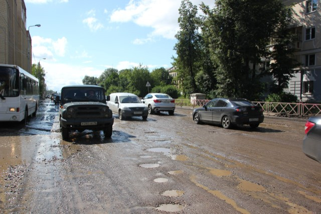 Дороги в Ярославле не ремонтируют из-за непогоды?