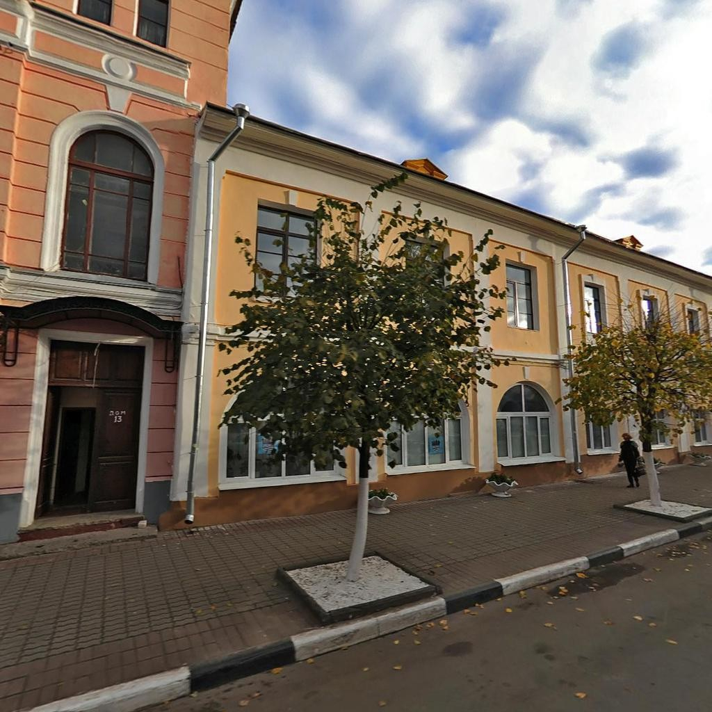 Стало известно, почему эвакуировали людей из старинного здания в Ярославле