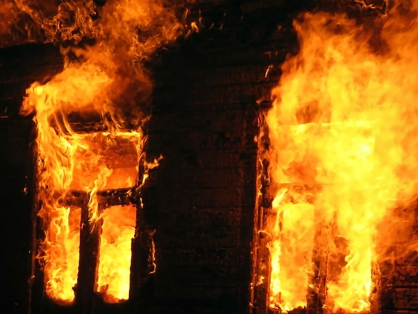 Пожар в Ярославской области унес жизни двух человек