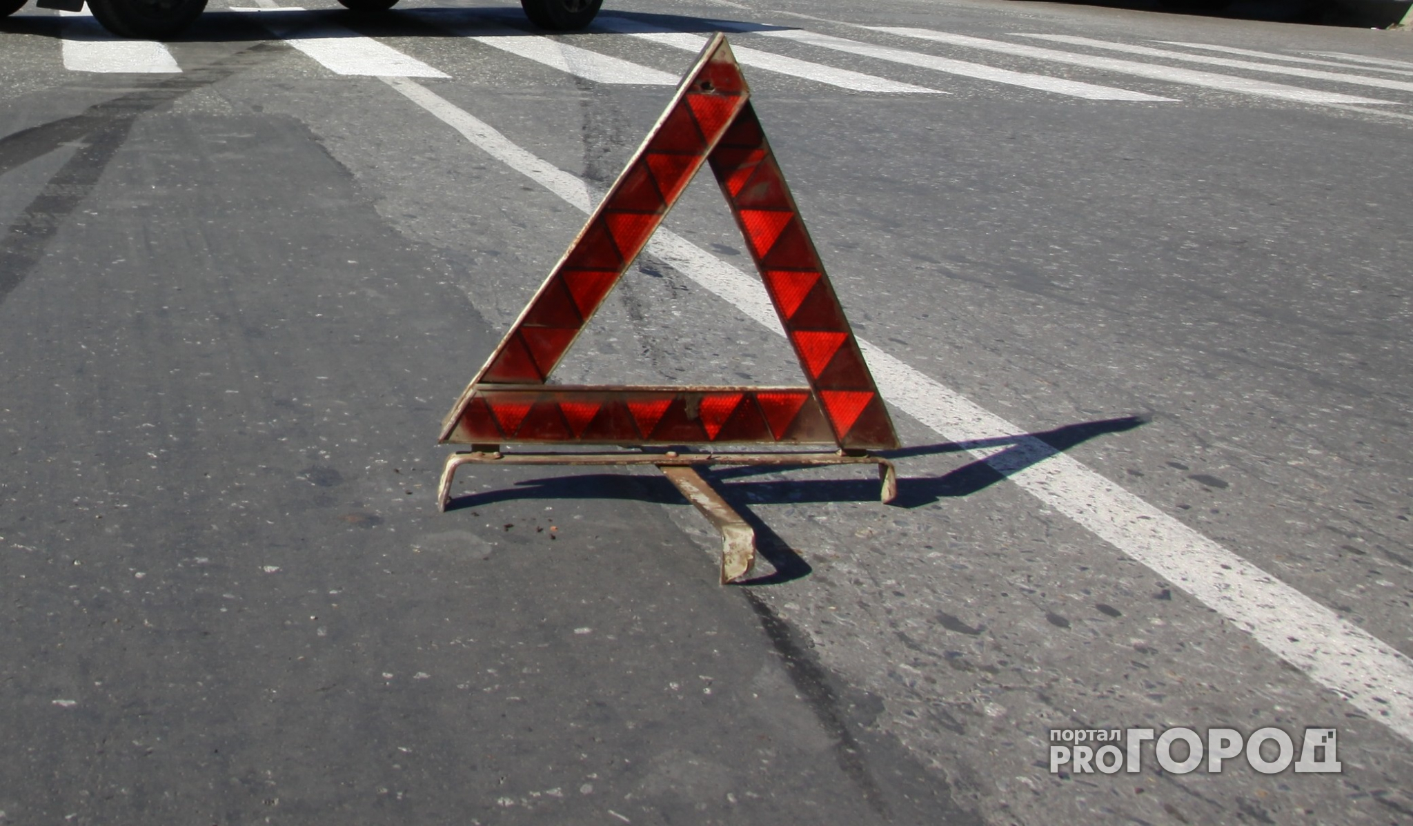В Ярославском районе водитель сбил девушку-подростка и скрылся с места ДТП