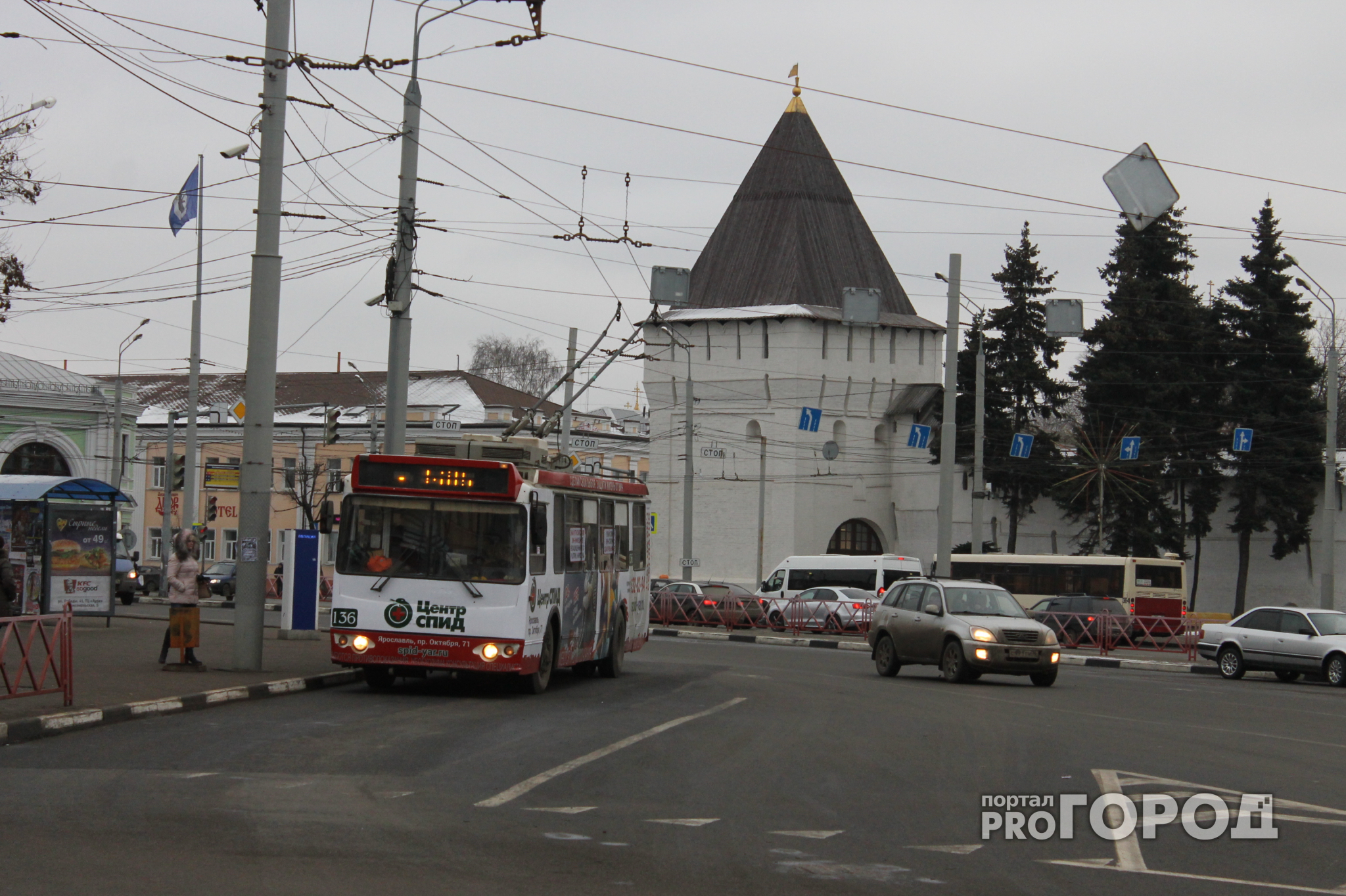 В Ярославле из-за пожара произошел временный троллейбусный коллапс