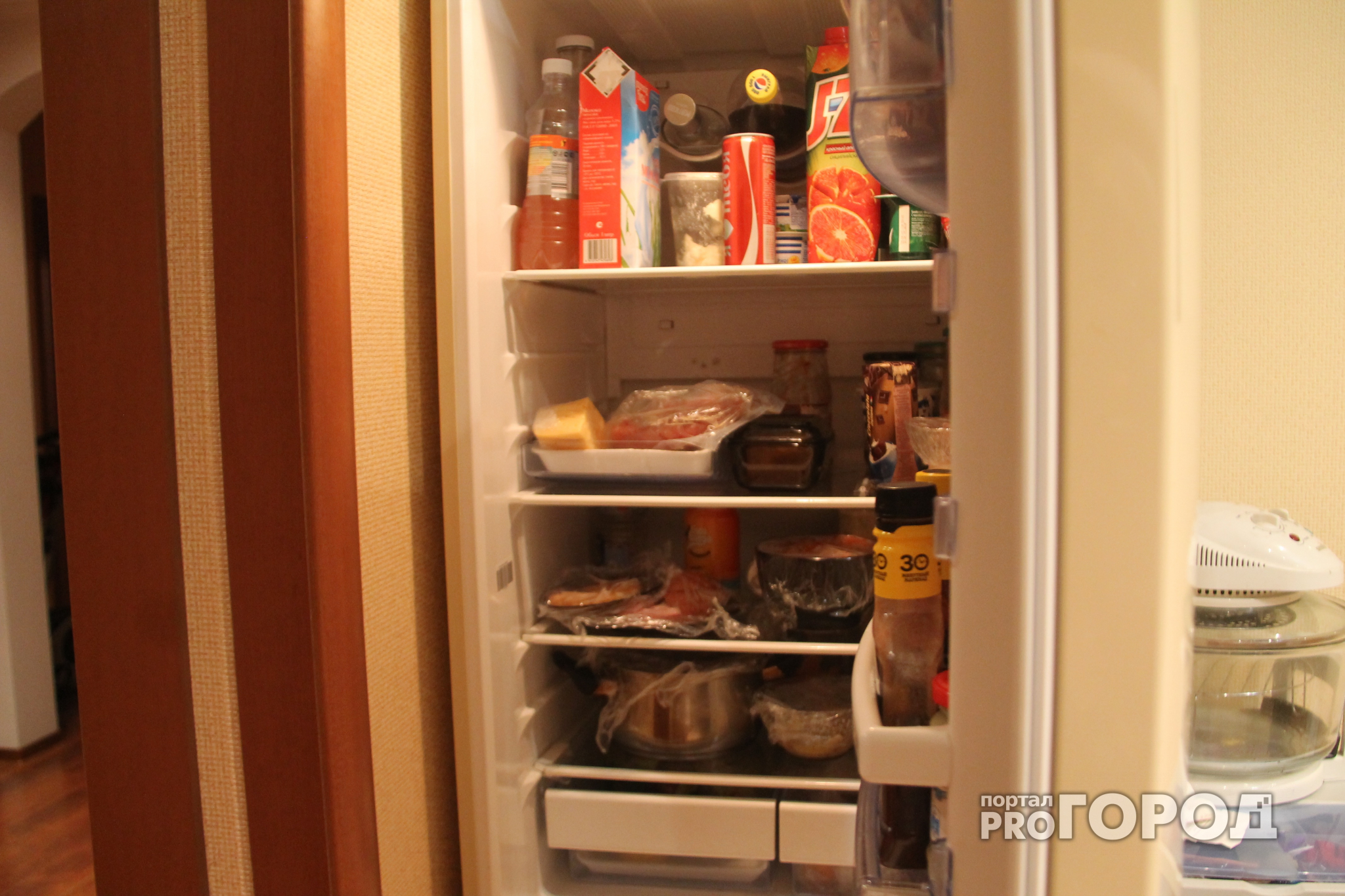 Москвич снял в Рыбинске квартиру и продал находящийся в ней холодильник