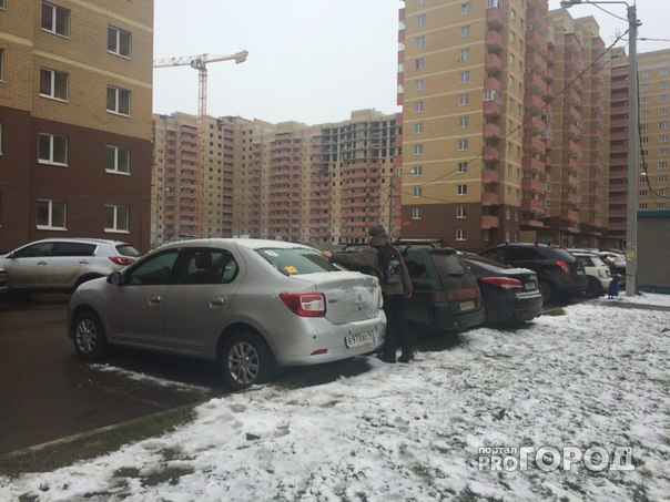 На улице Чернопрудной в Ярославле запретят парковать машины
