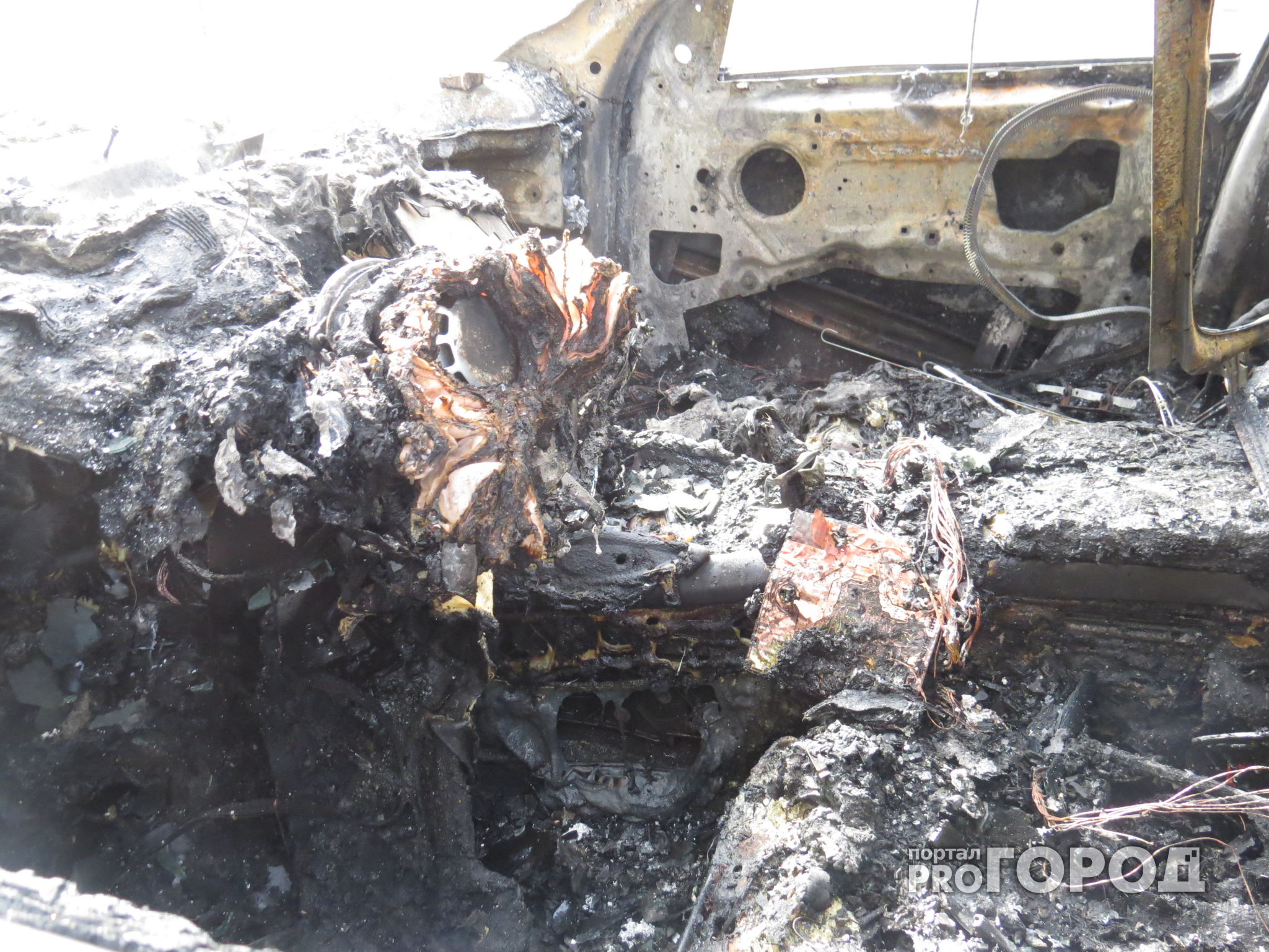 В Рыбинске угонщик сжег авто, чтобы сдать его в металлолом