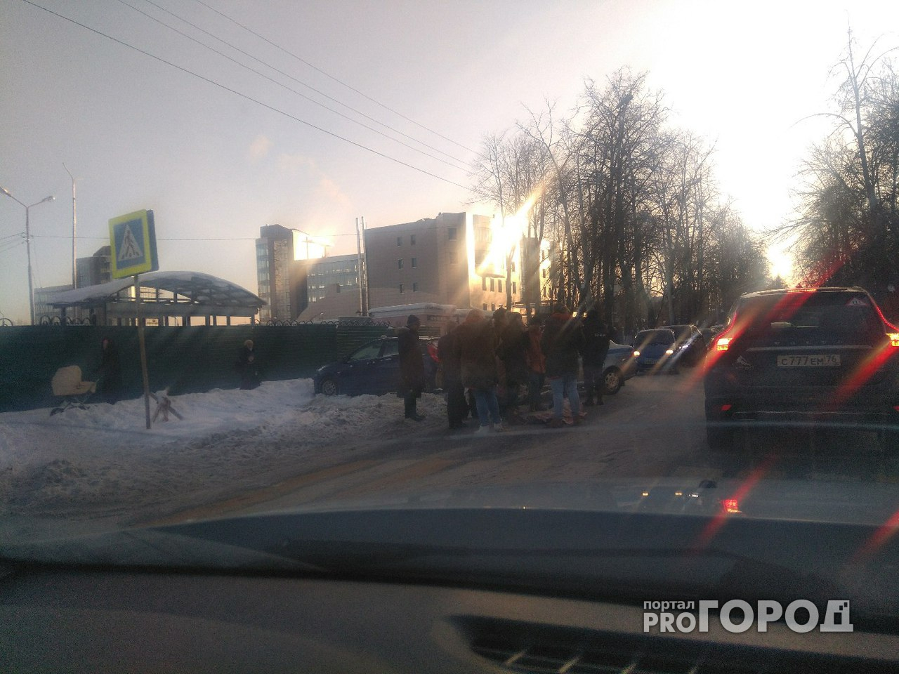 В центре Ярославля автомобиль сбил женщину