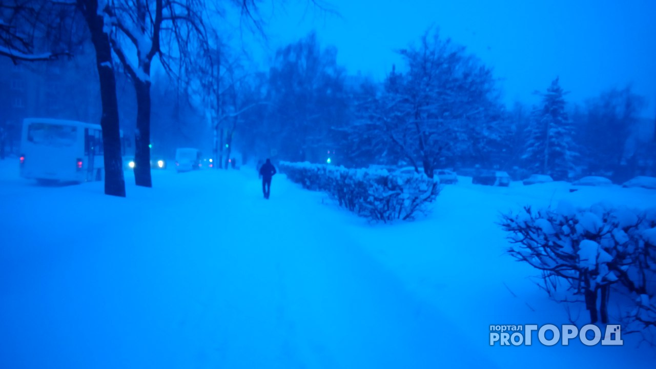 Онлайан трансляция: снежный коллапс в Ярославле, город встал в километровые пробки