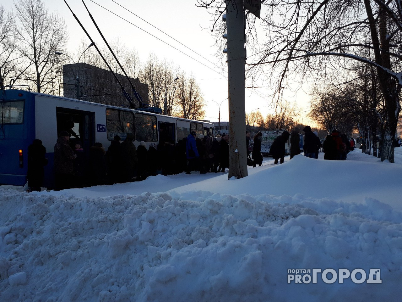 В Ярославле из-за ДТП остановилось движение троллейбусов