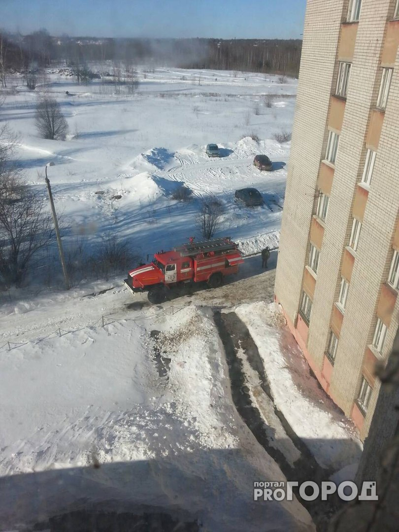 Второе ЧП за месяц: в ярославском общежитии, где взорвались пончики, снова тушили пожар