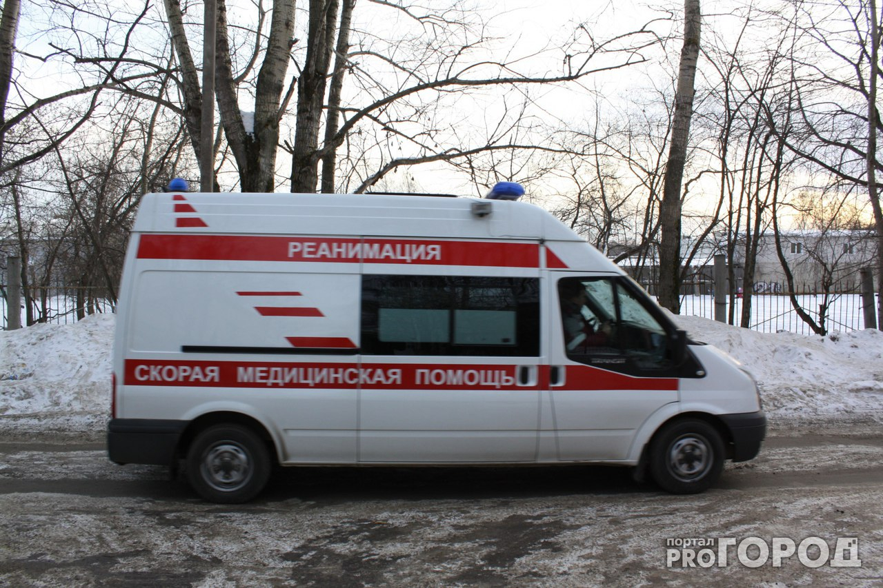 В Ярославской области мужчина напал на бригаду скорой помощи