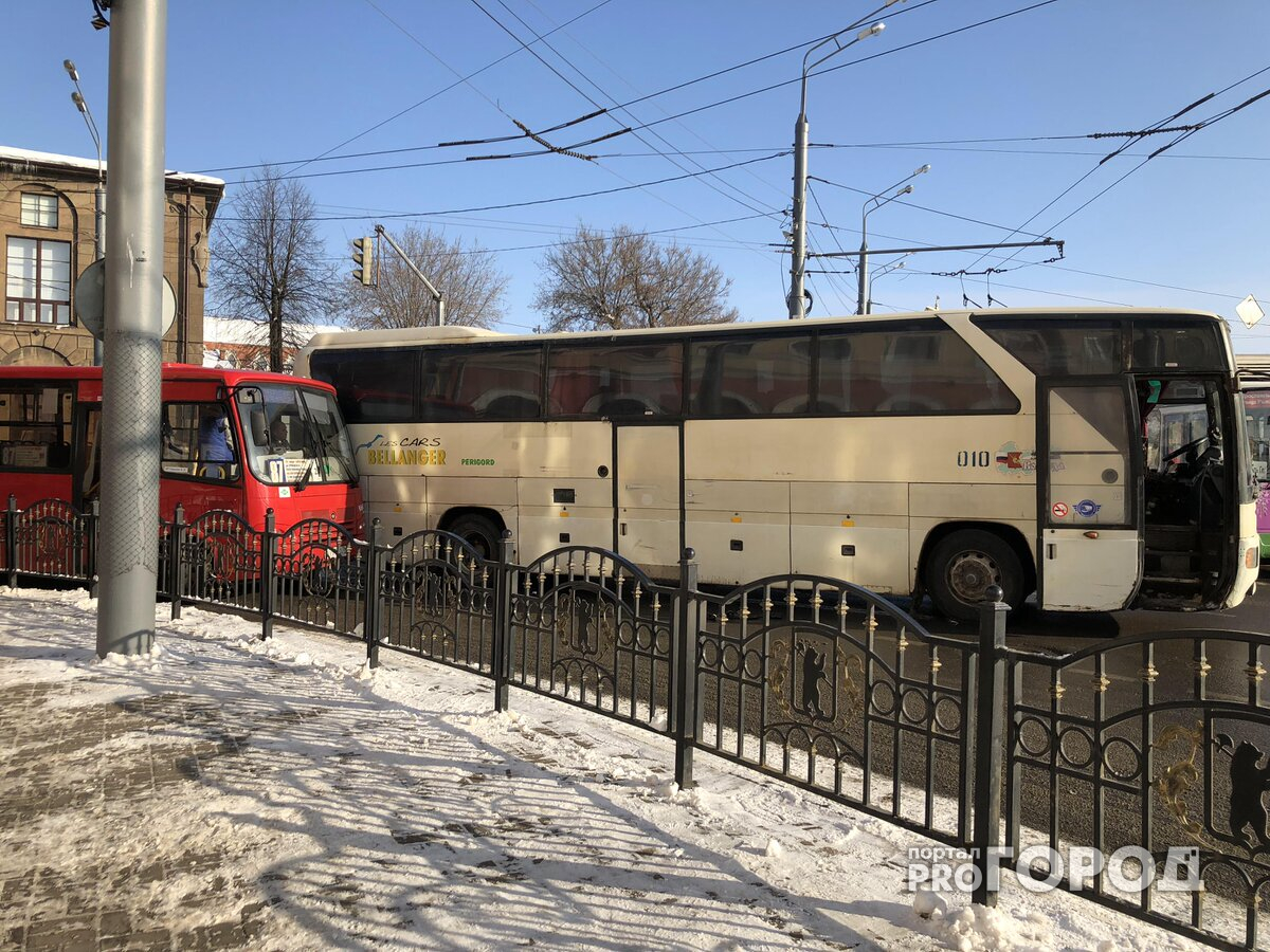 На выходные в Ярославле пустят дополнительные автобусы