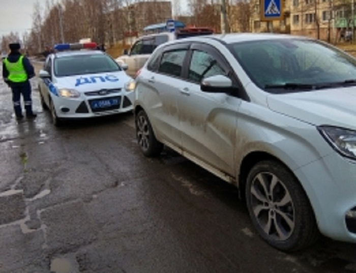 В Ярославской области  Lada XRAY сбила женщину на переходе