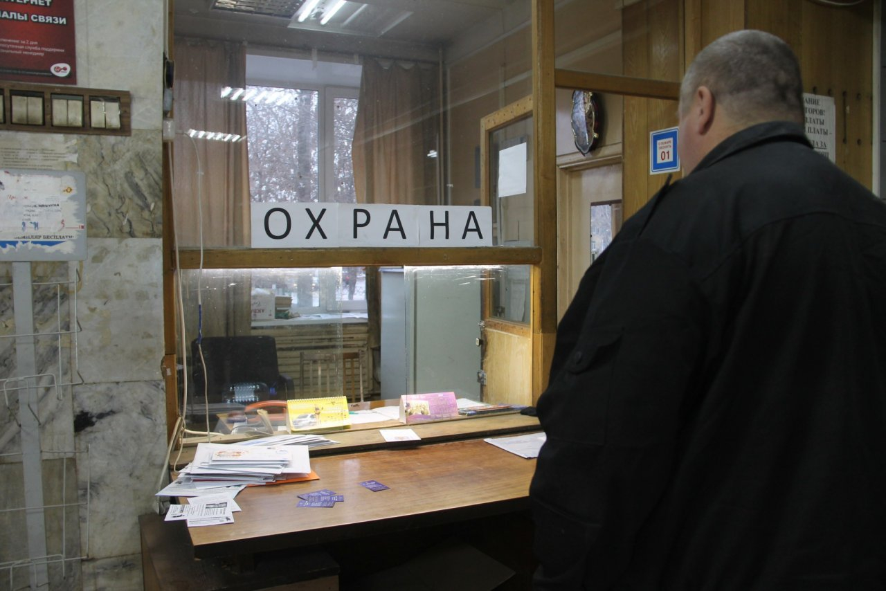 Платили, чтобы не работать: в Ярославле начальника отдела, охранявшего ТЭЦ, обвиняют во взятках