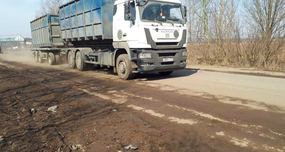 В Ярославль едут мусоровозы московского госпредприятия: что говорят общественники