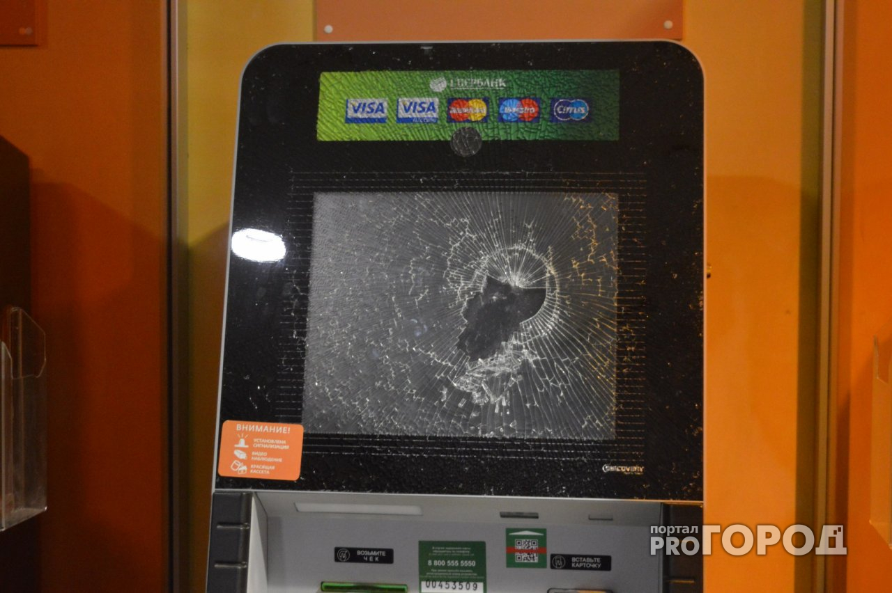 В Ярославле осудят банду, вскрывавшую банкоматы по продуманной схеме