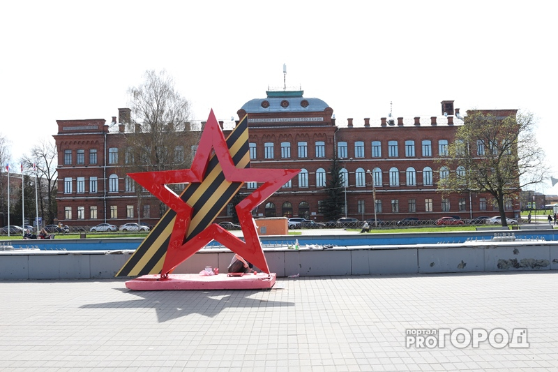 Новый арт-объект: В Рыбинске к Дню Победы установили гигантскую звезду