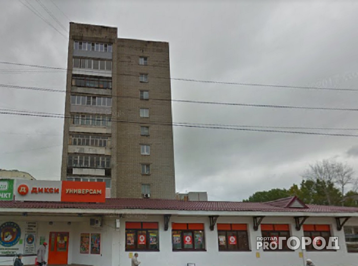 В центре Ярославля девушка разбилась, выпав с балкона