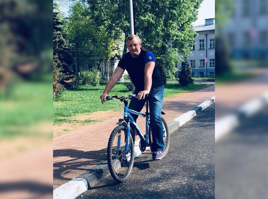 Сняли пиджаки по просьбе мэра: ярославские чиновники приехали на работу на велосипедах