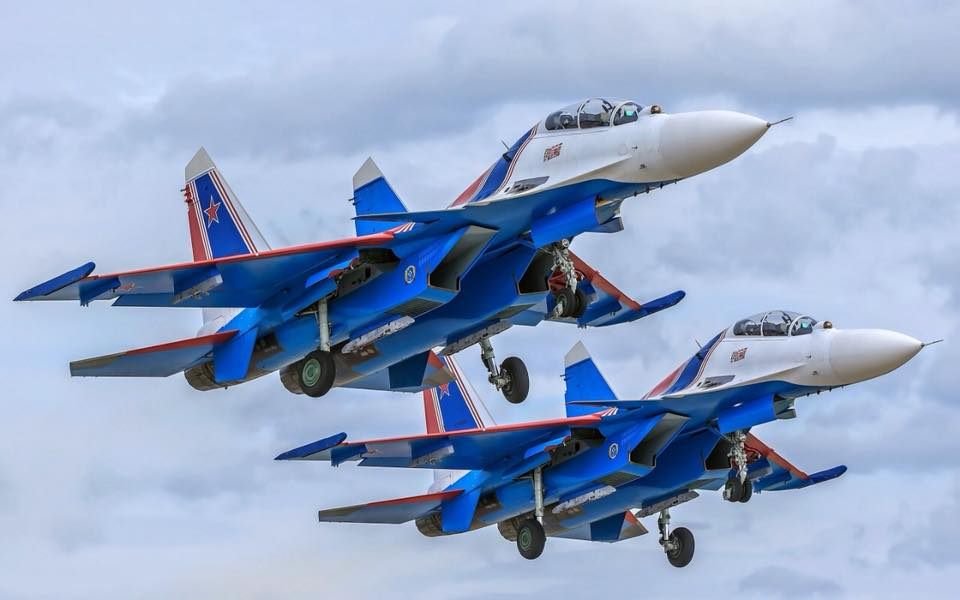 В Ярославле легендарные "Русские витязи" устроят авиашоу