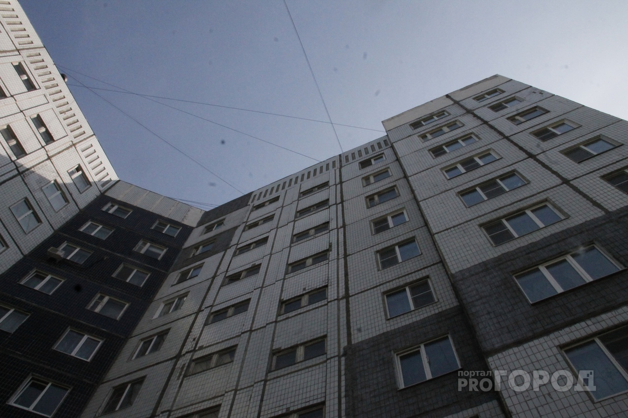 В Ярославле с 9 этажа сорвалась девочка-подросток: подробности
