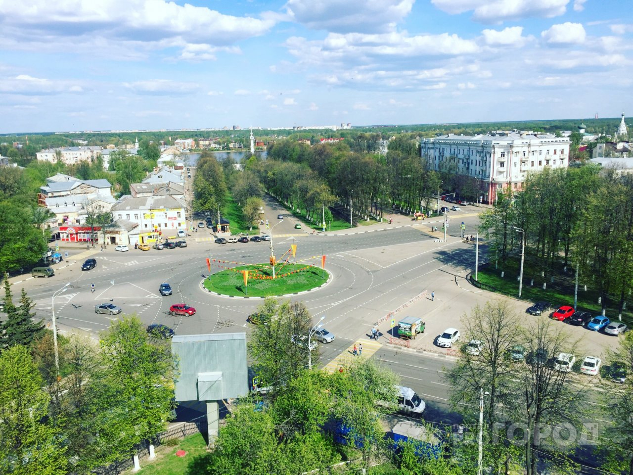 Ярославцев будут штрафовать за парковку на Красной площади