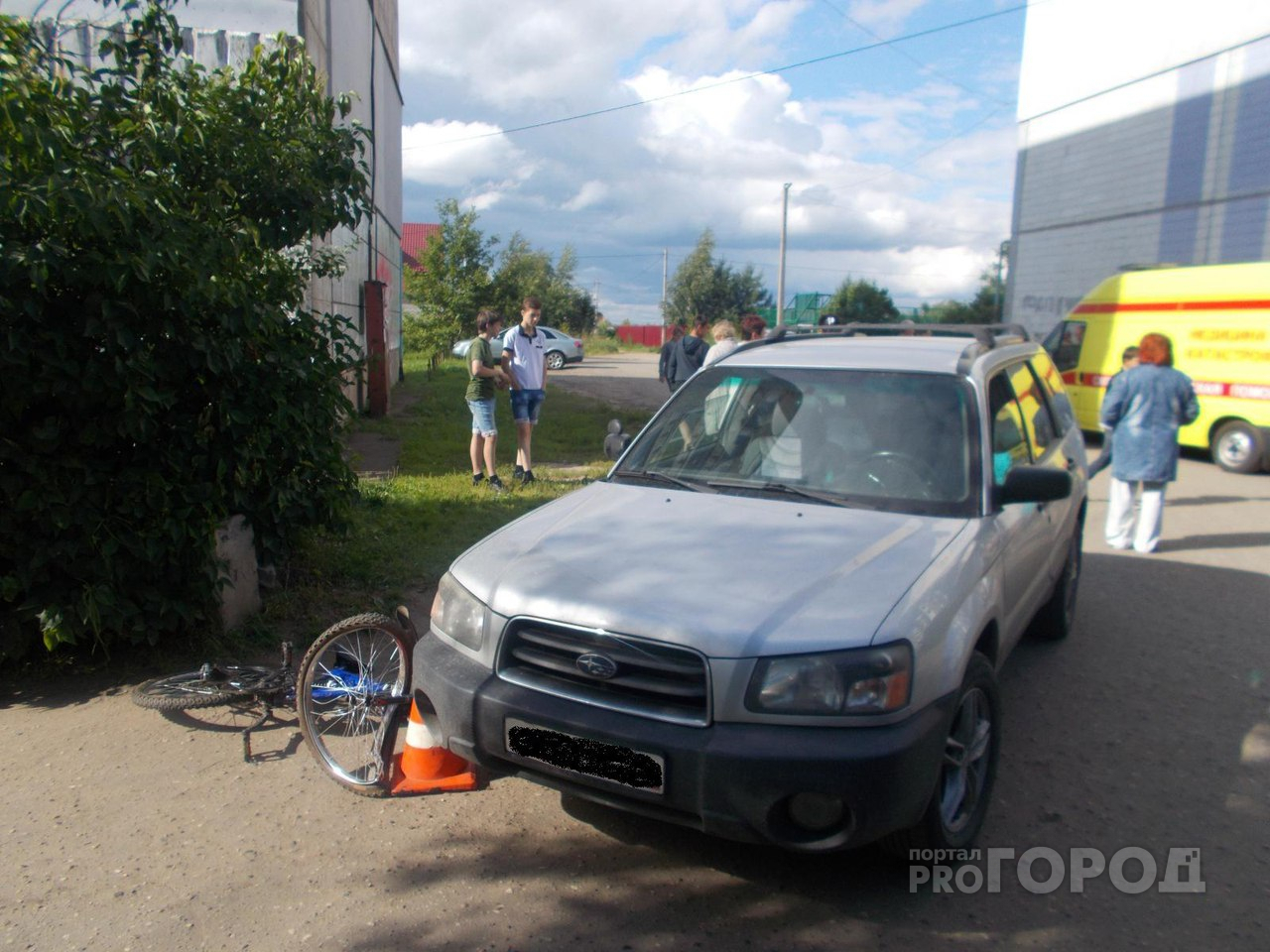 В Ярославле женщина на авто сбила велосипедиста: подробности