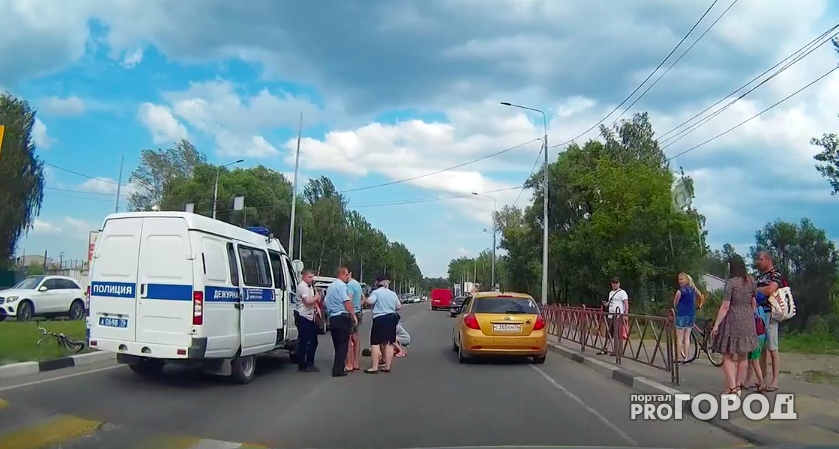 Ярославцы обматерили водителя: сбил школьника на пешеходном переходе