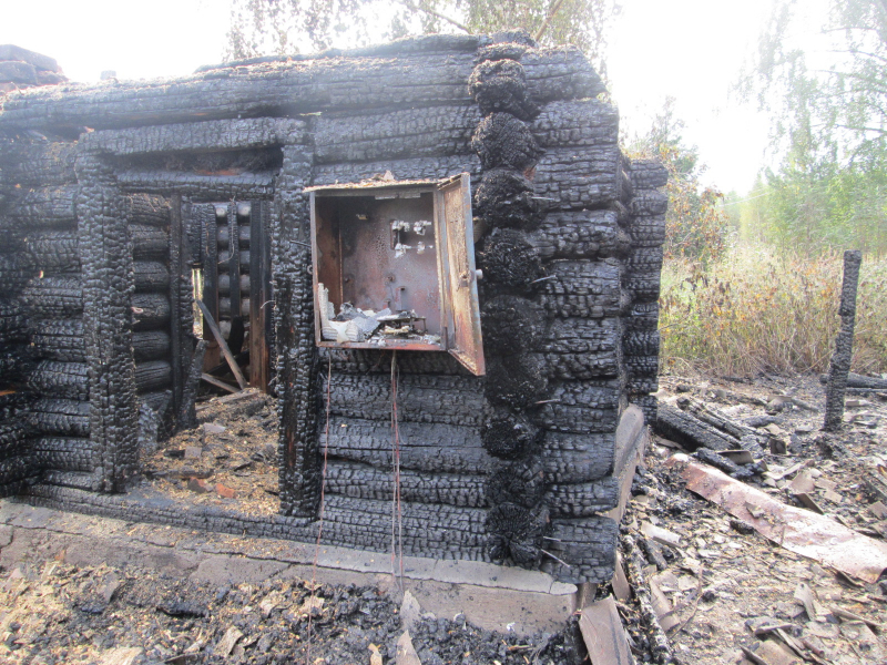 В Ярославской области женщина спалила дом соседки: кадры