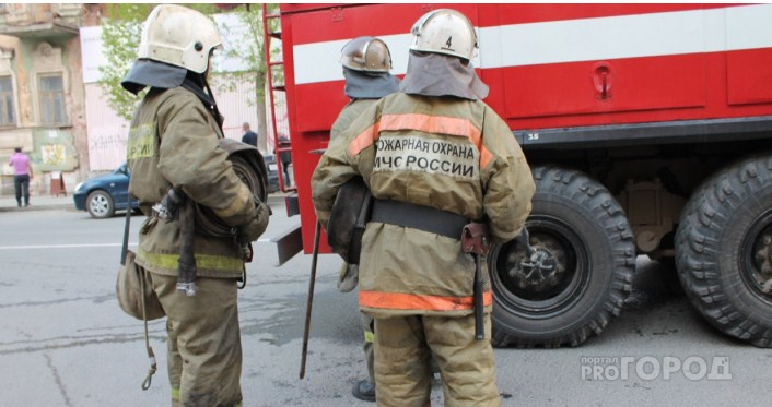 Паника и страшные ожоги: в пожаре на складе в Ярославле пострадали люди