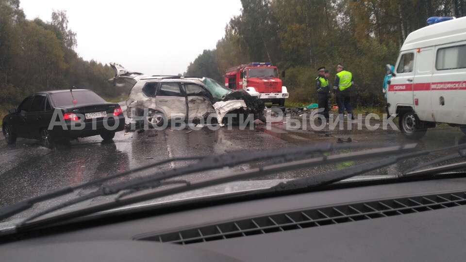 Страшная авария под Ярославлем: в ДТП погибли пять человек