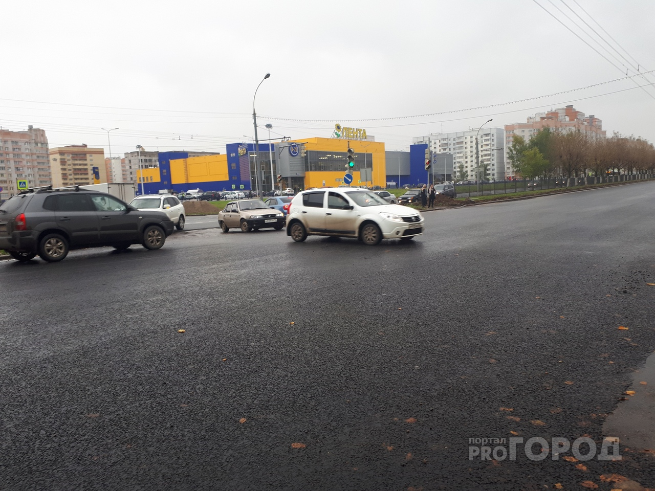 Эксперты: в Ярославле жители начали скупать дорогие автомобили