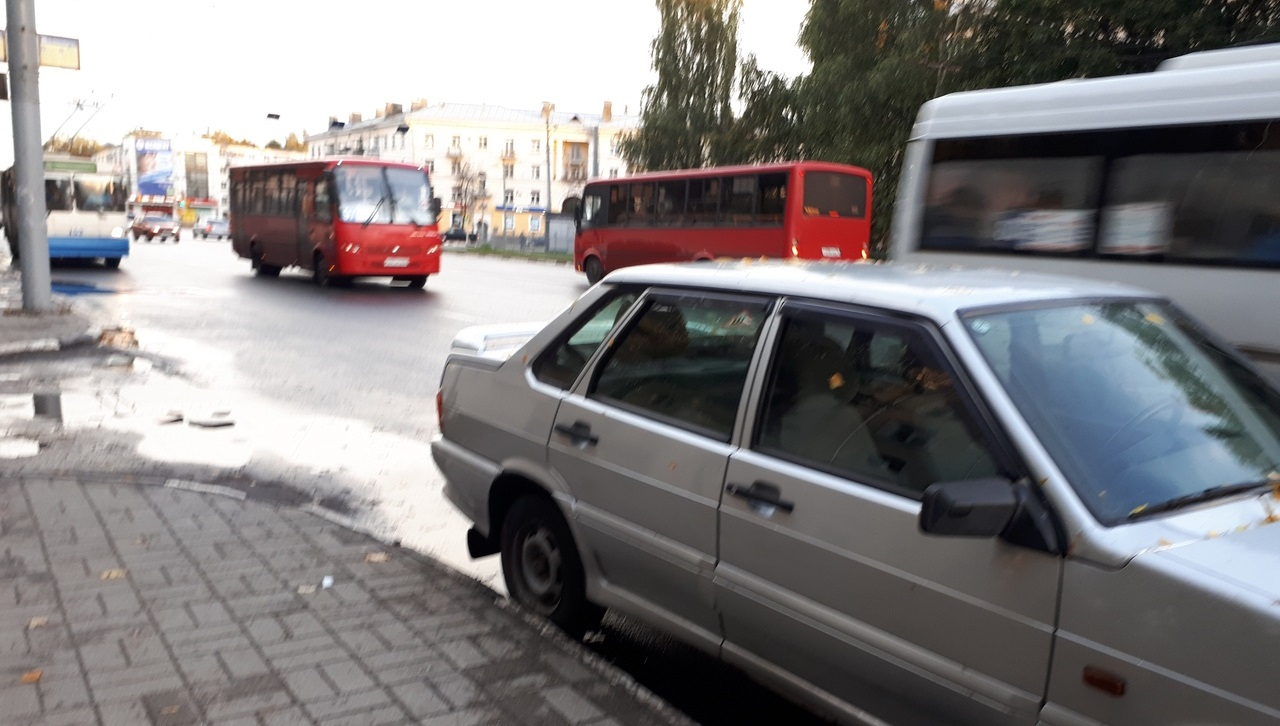 Без тормозов: ярославским маршрутчикам разрешили проезжать остановки