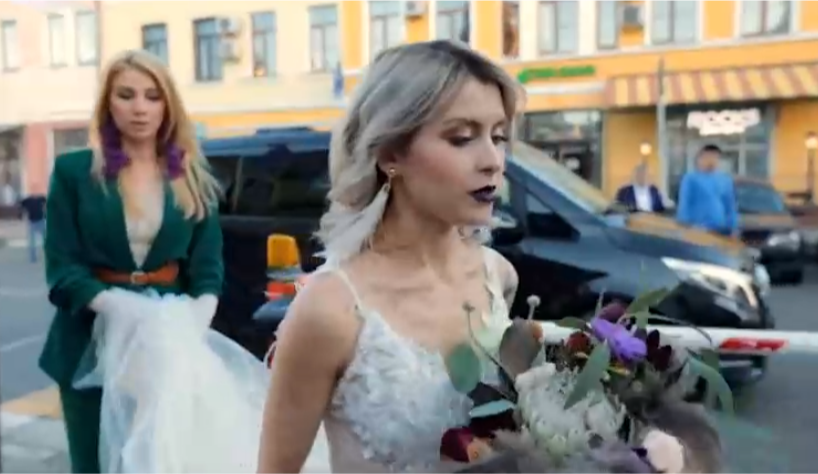 Невеста в шоке: известный фотограф отказался от свадьбы на телевидении в Ярославле