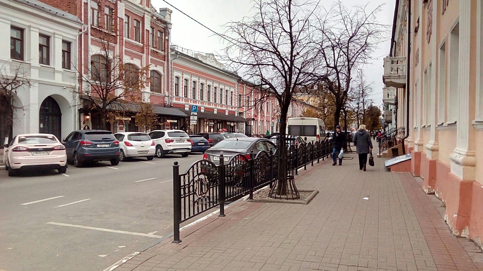 Парковаться в центре города запрещают ярославцам