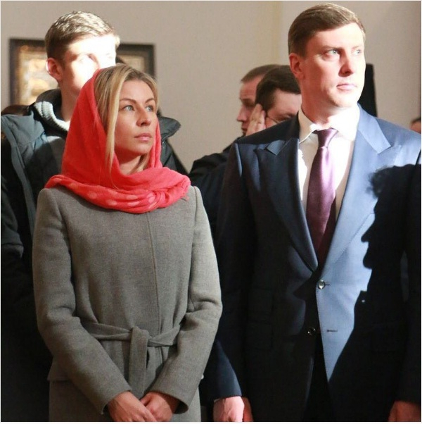 Самые красивые жены политиков: топ из Ярославля