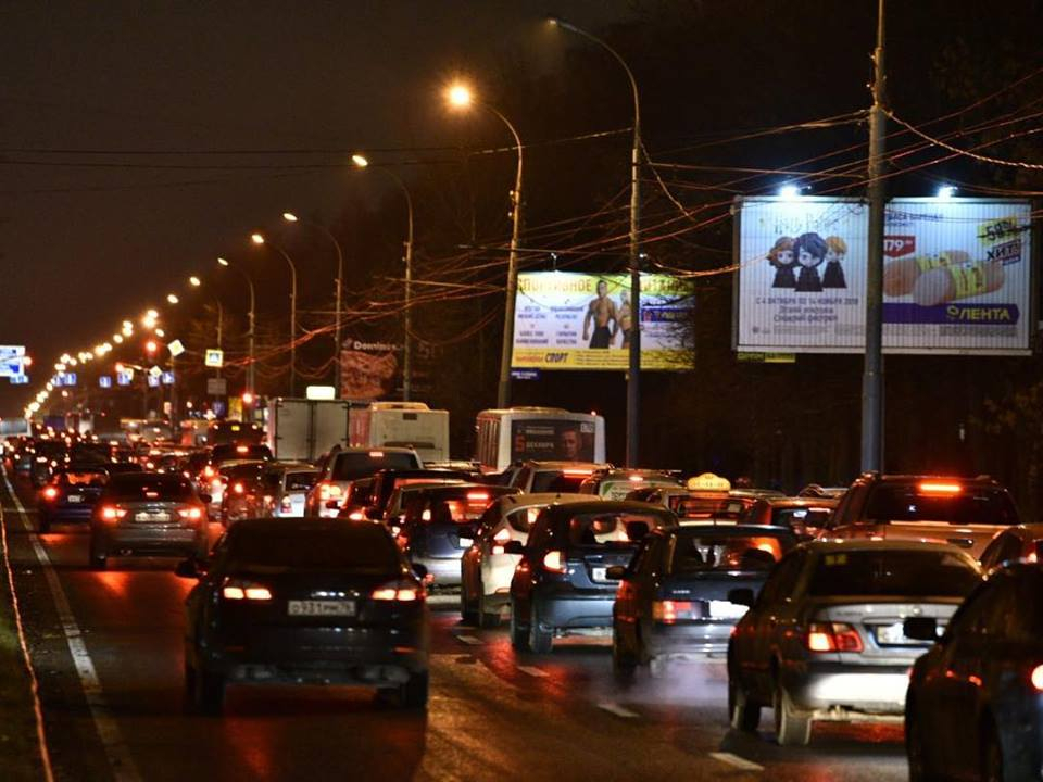 Опыты на водителях: против "зеленой волны" протестуют ярославцы