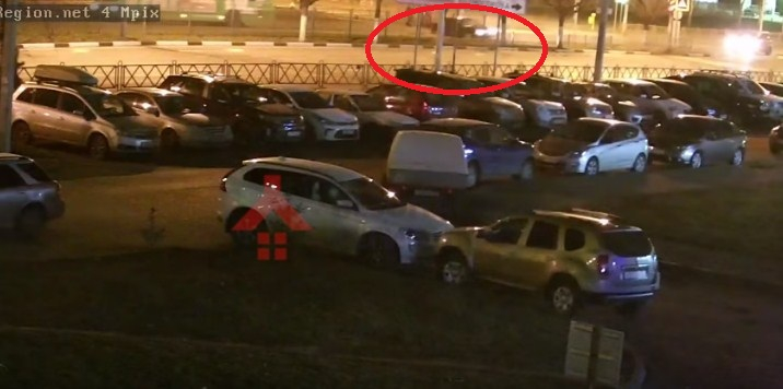 Отбросило на несколько метров: видео смертельного ДТП в Ярославле, где погибла 11-летняя девочка