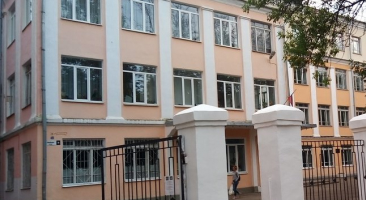 Ученица сломала позвоночник: в школе Ярославля провели расследование