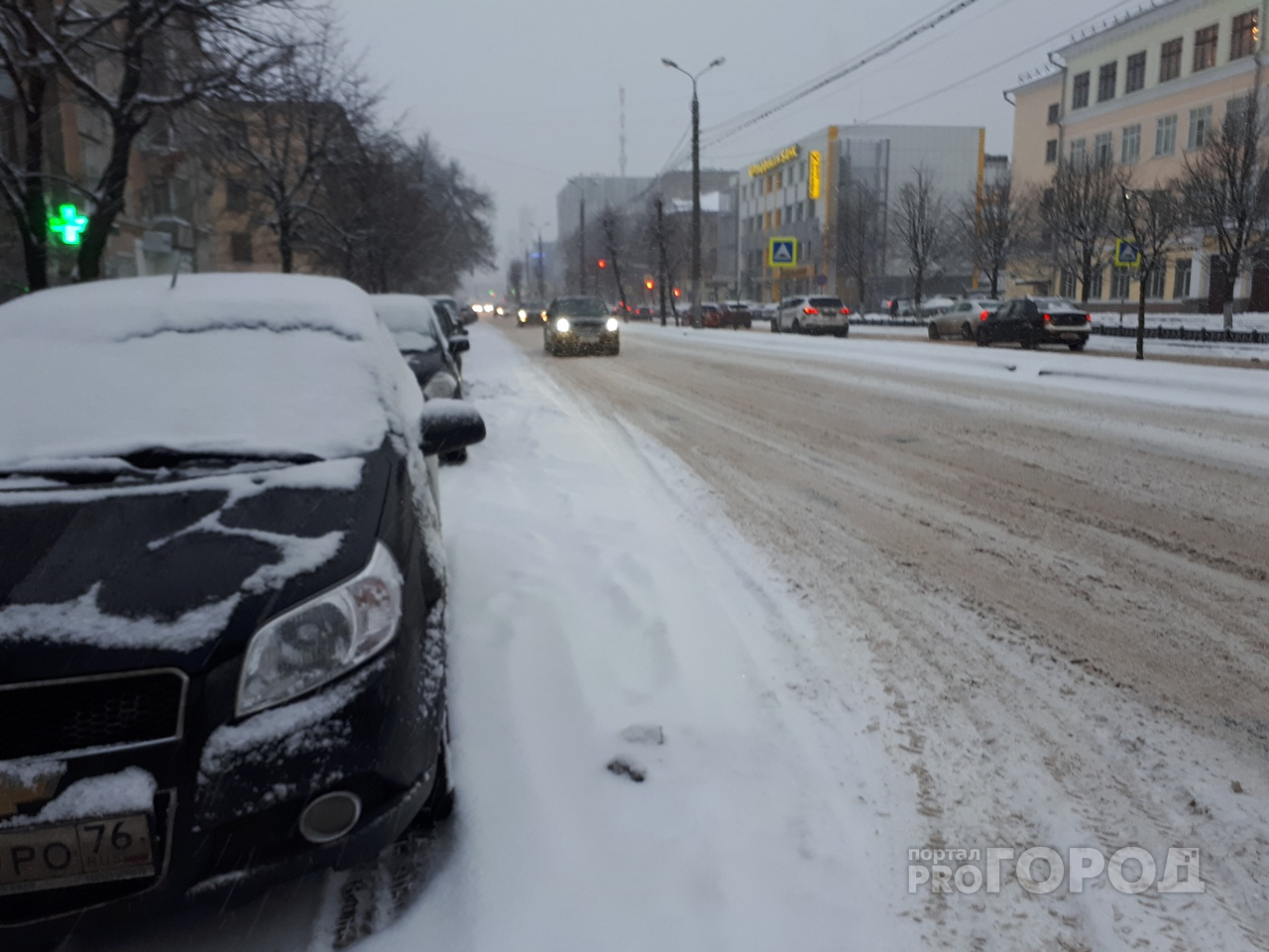 Город утопает в снегу: ответ мэрии Ярославля