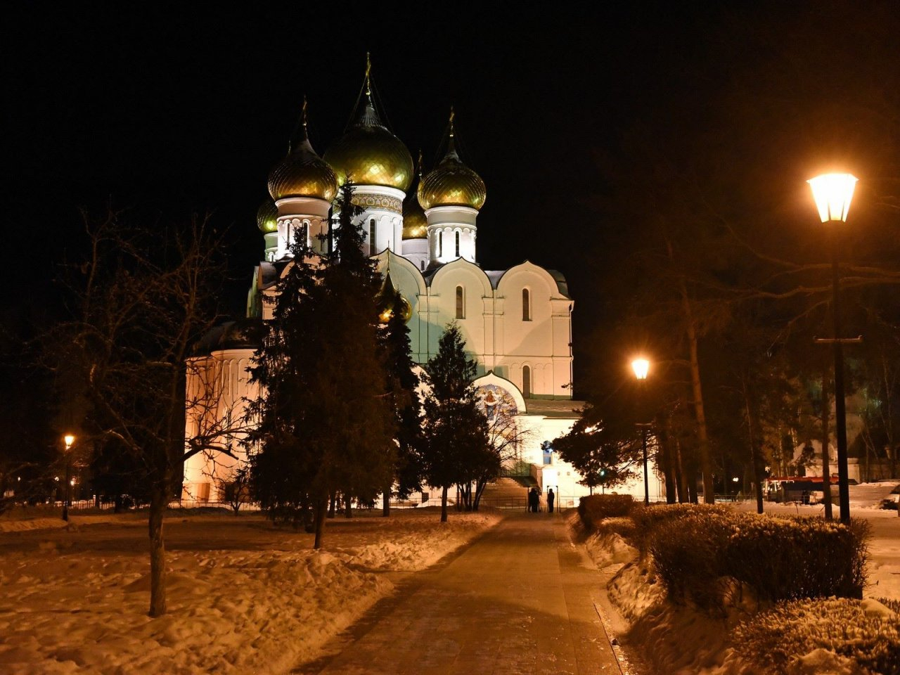 Центр перекроют: Рождественские службы пройдут в 40 церквях и храмах Ярославля. Расписание