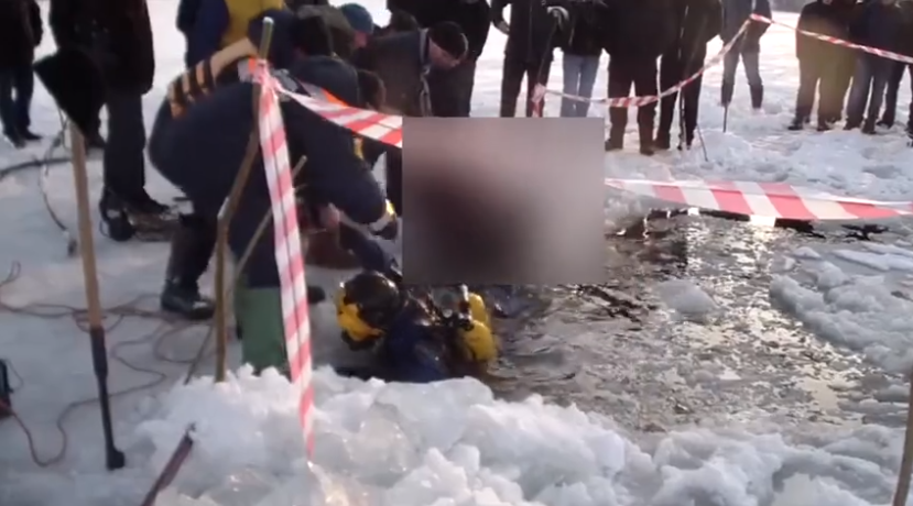 Паника в ледяной тюрьме: видео с затонувшими в КАМАЗе людьми из Ярославля