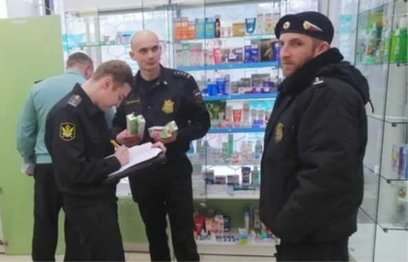 Таблетки под арест: из-за чего сеть аптек в Брагино осталась без продукции