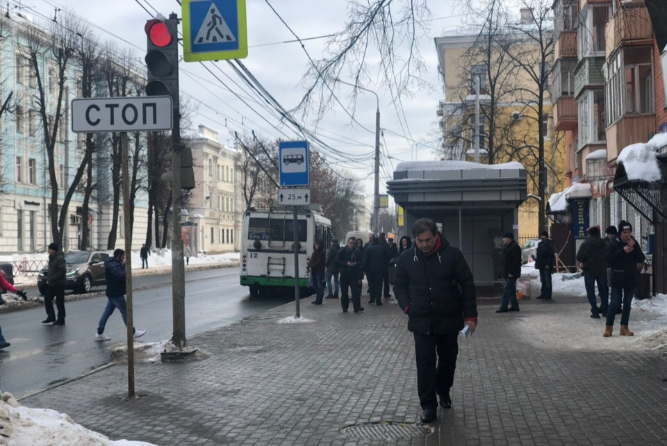 Обвалы снега и сильный ветер: экстренное предупреждение выпустило МЧС по Ярославской области