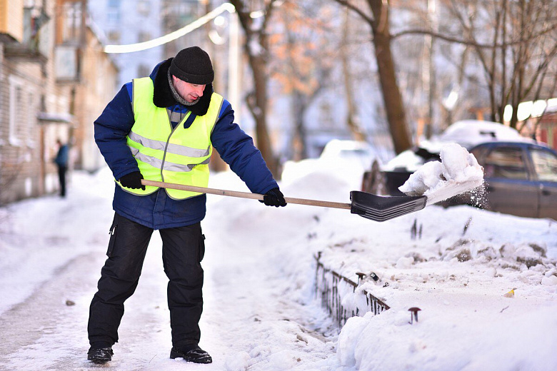 За уборку крыш от  снега и льда ответят коммунальщики из Ярославля