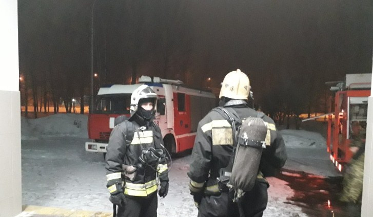 В Ярославле в здании колледжа вспыхнул пожар