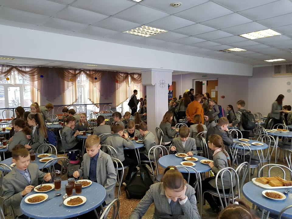 «Берем еду из дома»: школьное питание раскритиковали ярославцы